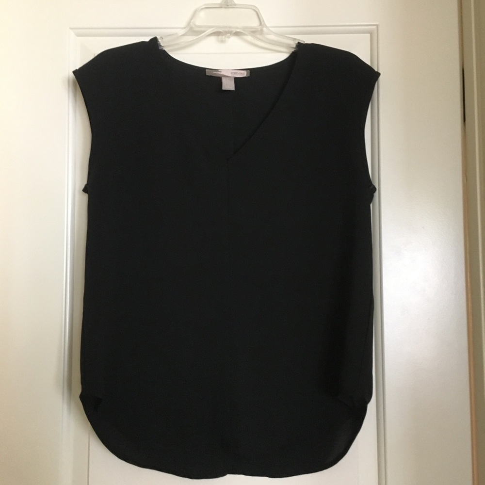 Black v neck professional sleeveless top